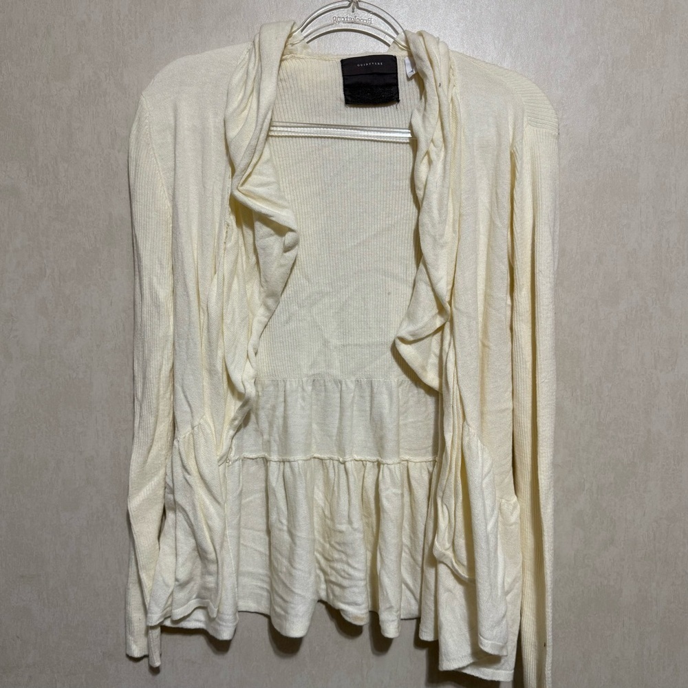 Guinvere Anthropologie Cream Cashmere Blend Open Front‎ Ruffle Cardigan